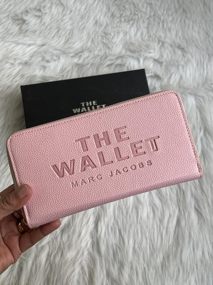 Marrc Jacob  Long Zippy Wallet With Box