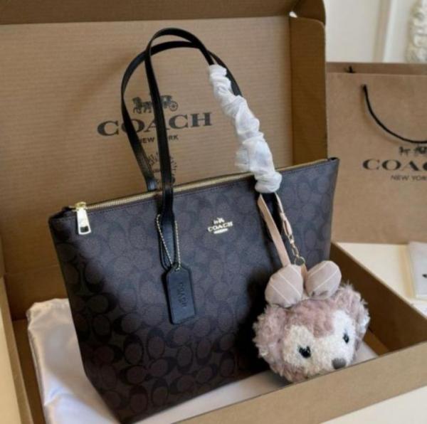 Coaach zip top tote bag with bear charm &amp; ogbox