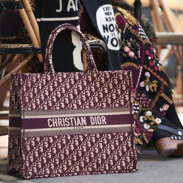 Chriistian Diior book tote bag premium quality with scarf&amp;og box