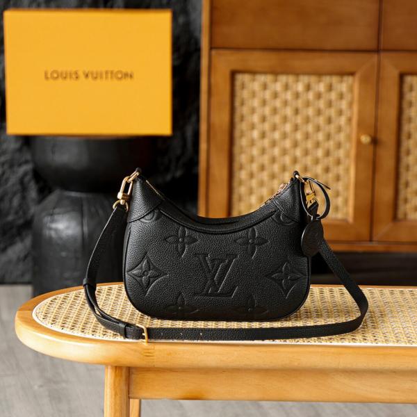 Louiis Vuiitton Monogram boulogne bag With box
