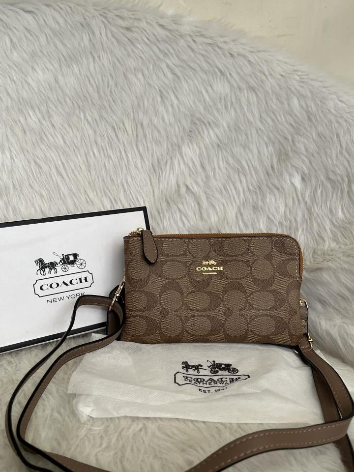 Coacch Dual Zip Wristlet Sling Bag With Original Box &amp; Dustcover Packingh