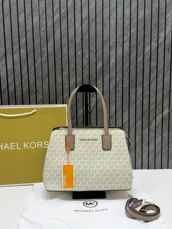 Michaell Kors Medium Satchel Bag With Og DustCover &amp; CarryBag