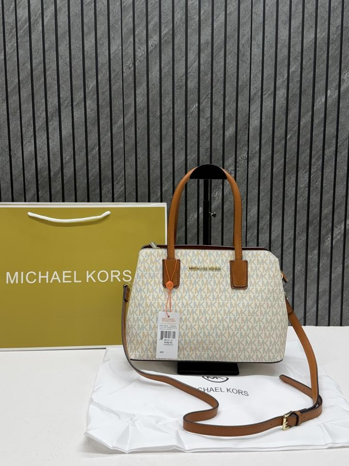 Michaell Kors Medium Satchel Bag With Og DustCover &amp; CarryBag