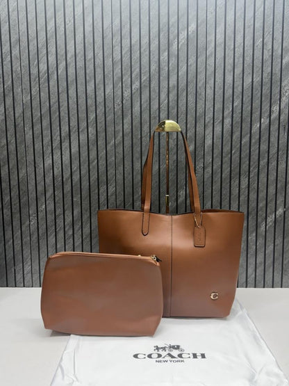 Coacch North Tote With Dust Cover &amp; Pouch
