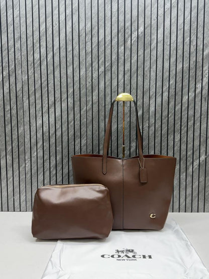 Coacch North Tote With Dust Cover &amp; Pouch