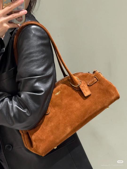 Coachh Empire CarryAll Shoulder Bag With DustCover