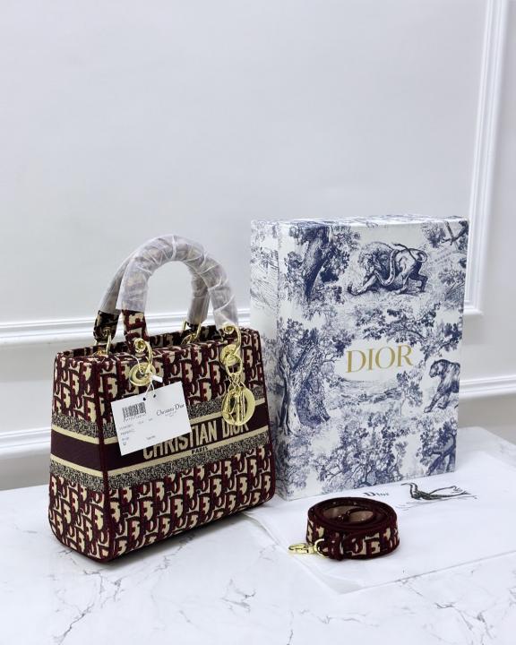Chriistian DIIOR LADY BAG WITH BRAND BOX