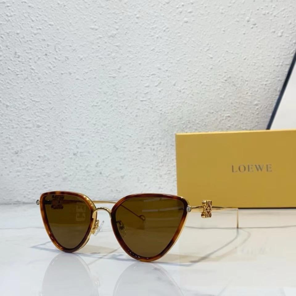 Loewe LW5088S Sunglasses