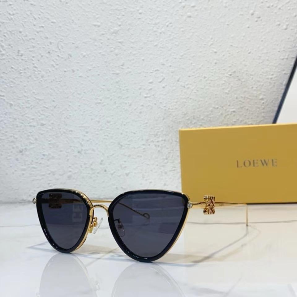 Loewe LW5088S Sunglasses