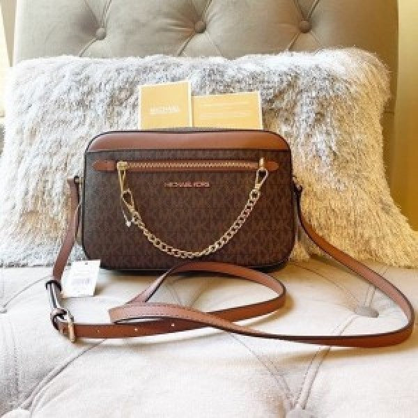 Michael Kors Charm camera Handbags
