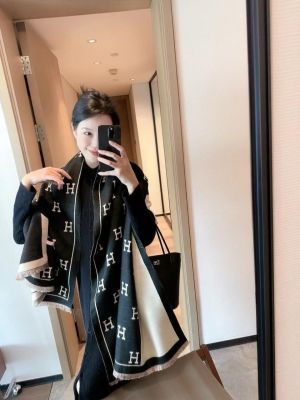 Hermes Premium Unisex Woollen Stole withbox