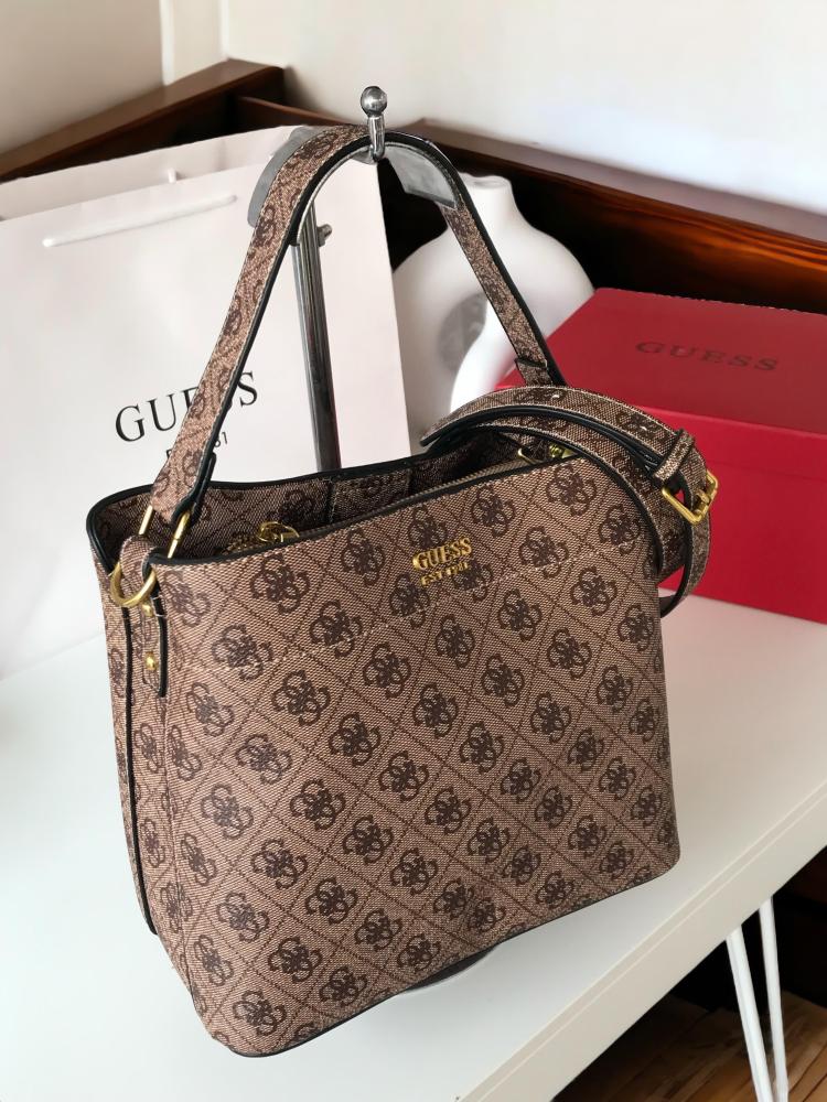 Gueess Calista shopper Bucket With Box premium quality