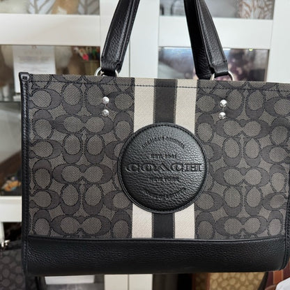 Coacch dempsey carryall signature jacquard stripe and patch with box