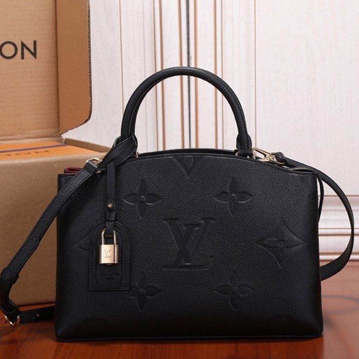 Louiis Vuitton Palais Handbag With Double Box premium quality