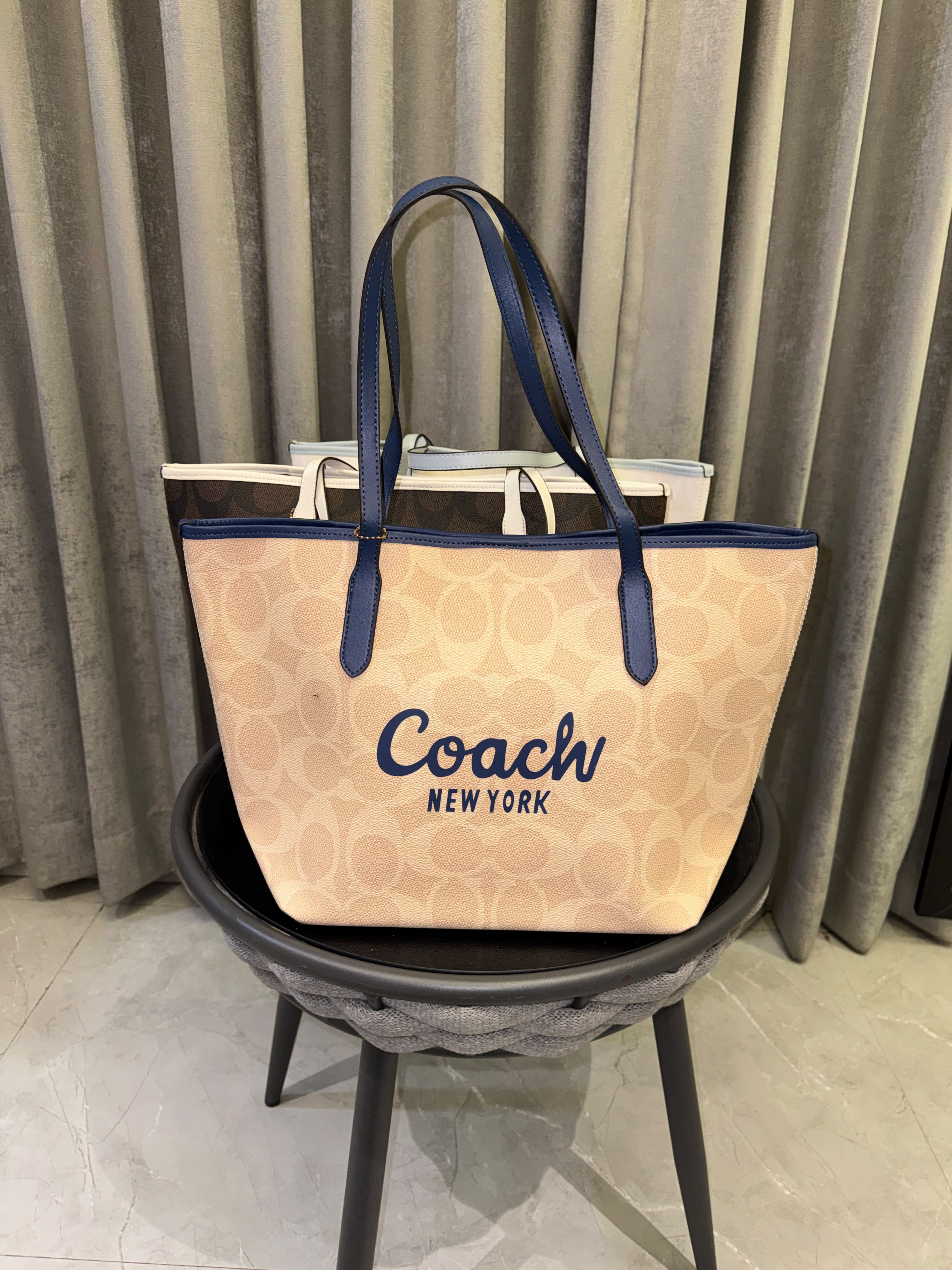 Coachh city tote graphic bag tote bag premium quality with dust cover