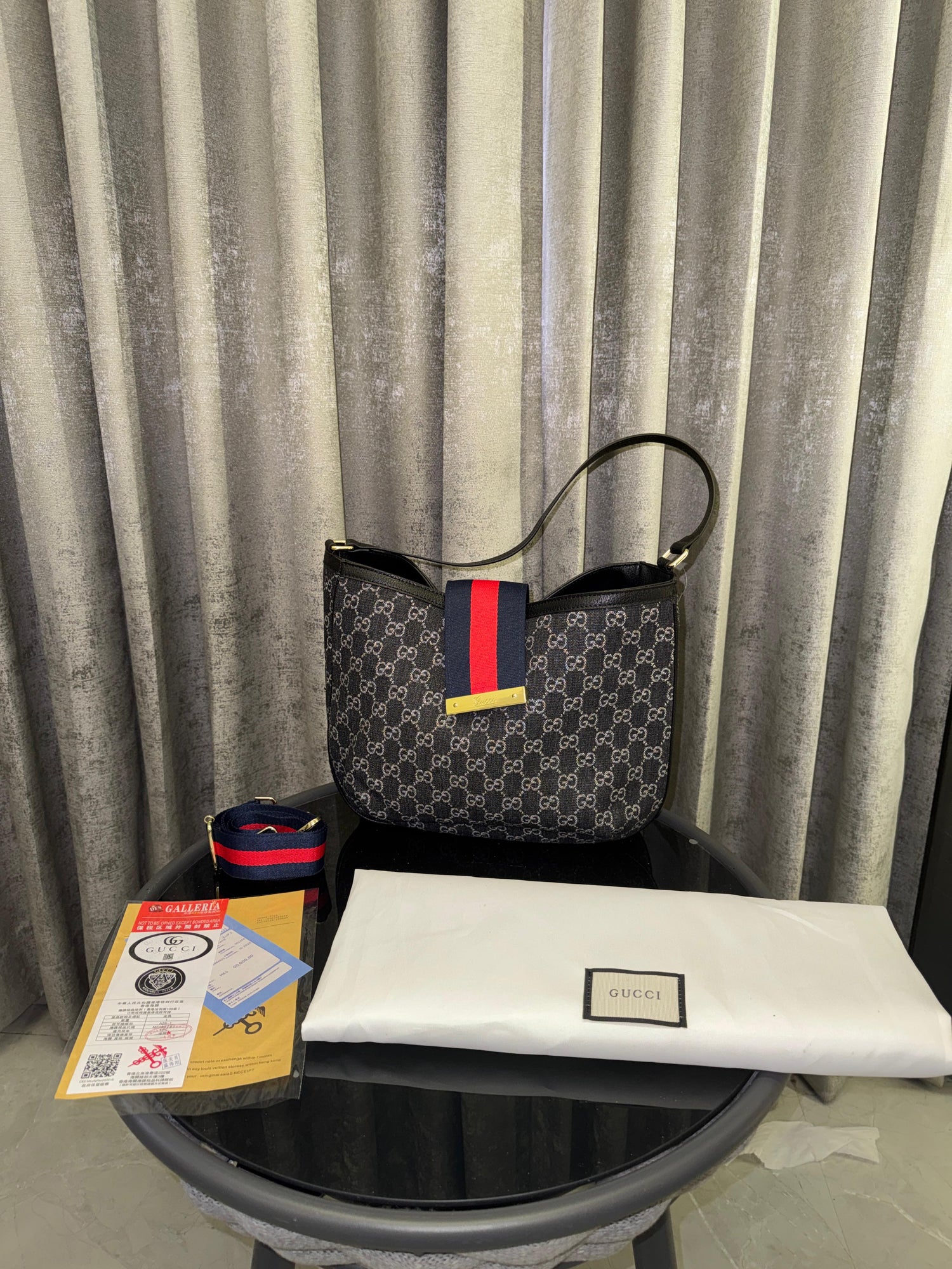 Guccii hobo shoulder bag With Dust Cover