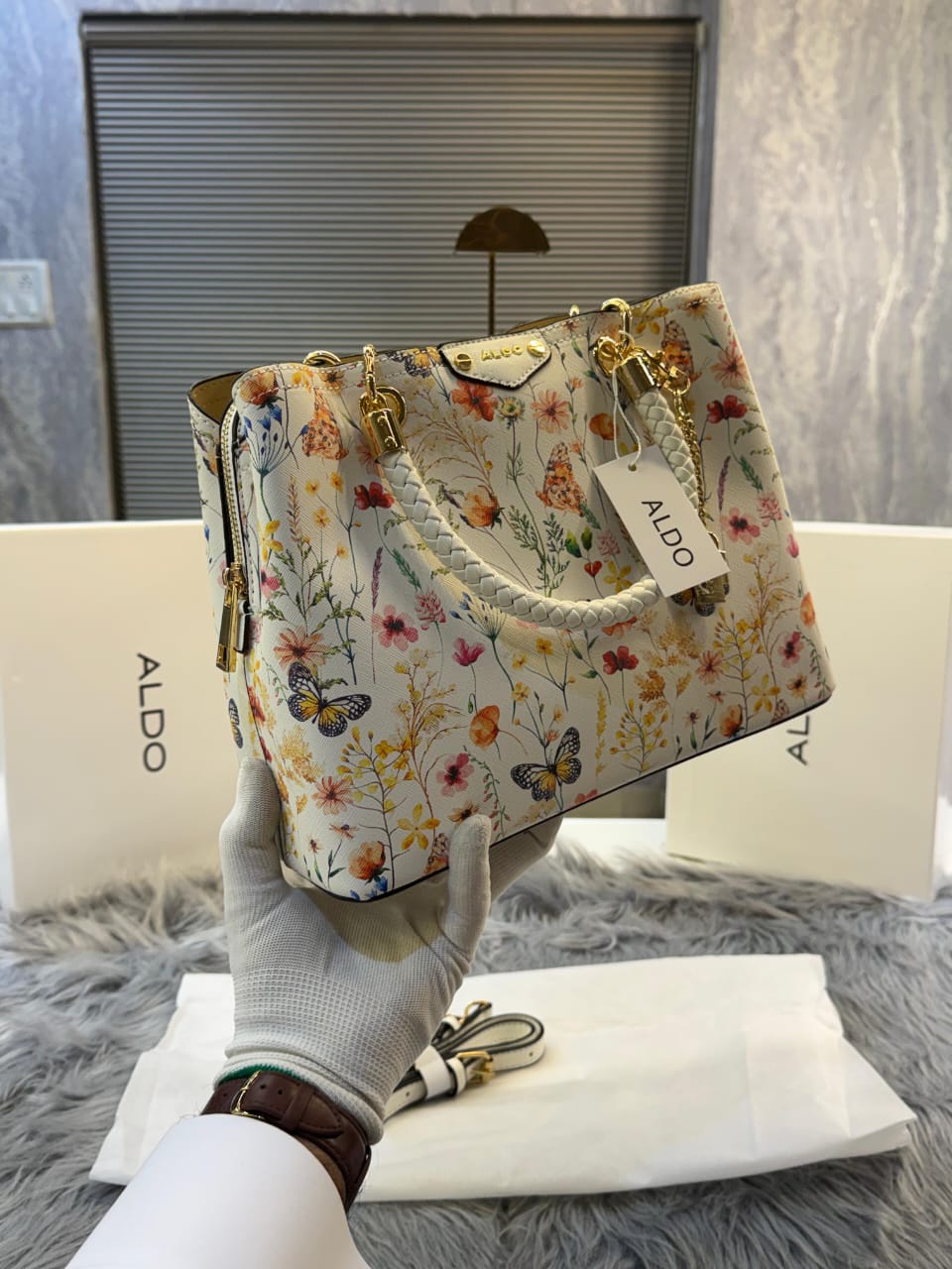 Aldo Lothycan Womens Bone Multi Tote with box