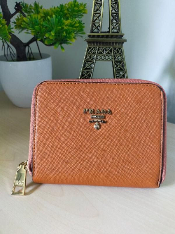 Pradaa mini wallet with box
