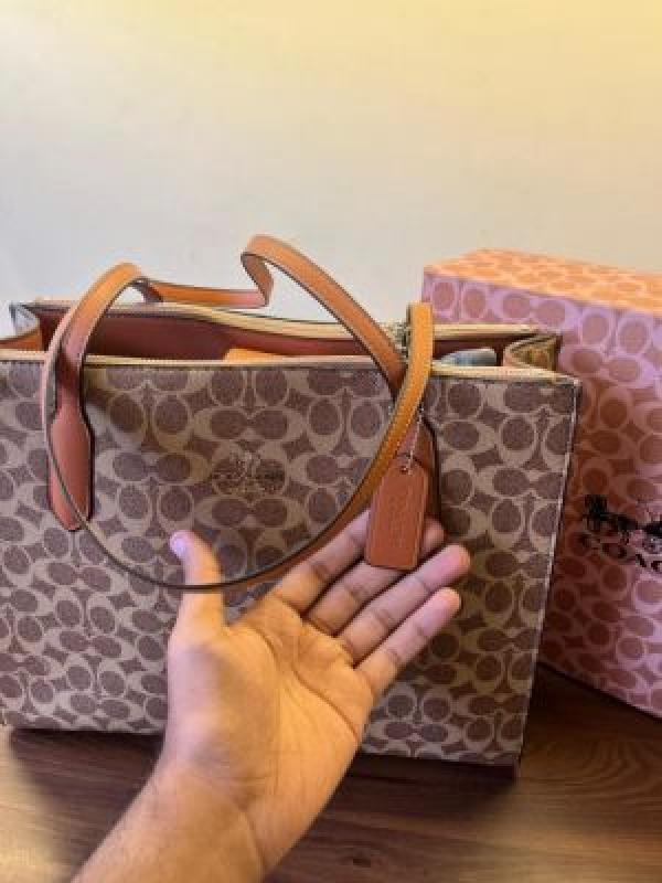 Coacch nina tote bag premium quality with box