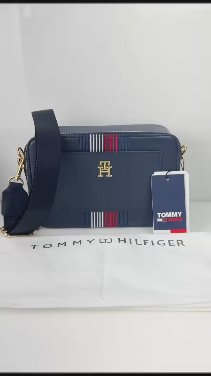 TOMMYHILFIGER TH Distinct Travel Corp Space Blue bag with dust cover